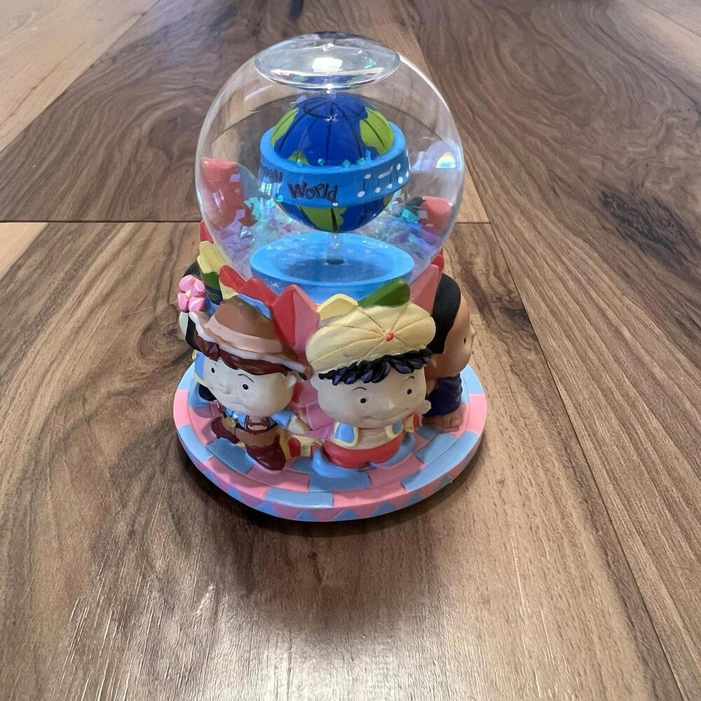 Mini its a small world snowglobe Tested New Batteries Included Disney Nostalgia - Picture 1 of 5